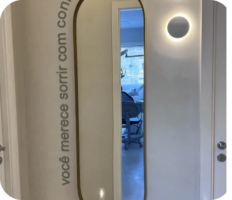 mask-group-688aab883ad4a